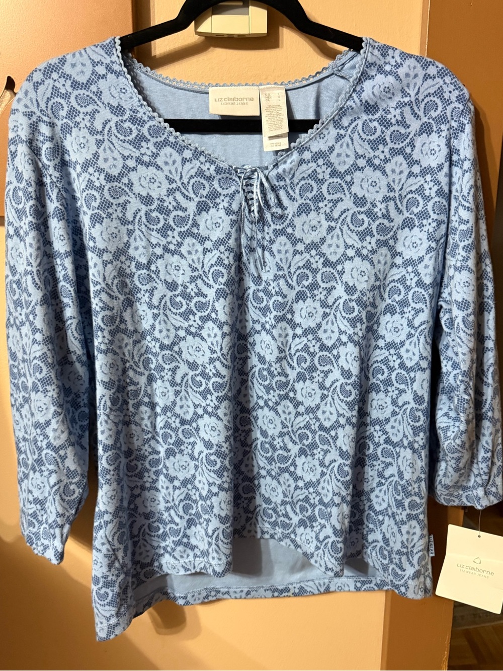 NWT Liz Claiborne Powder Blue Floral Lace-Print Pullover Top